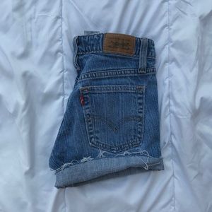 ❗️SOLD❗️ Levi jean shorts